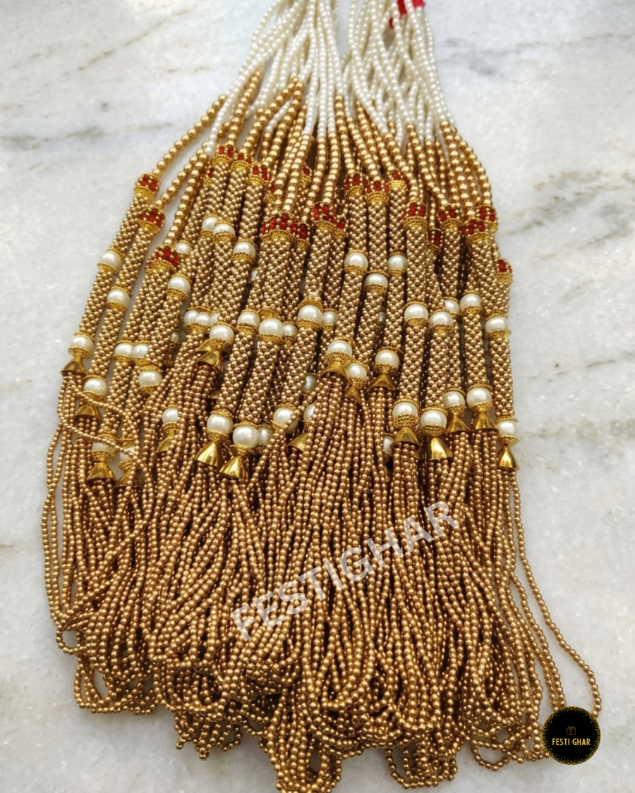 Welcome mala in gold and white