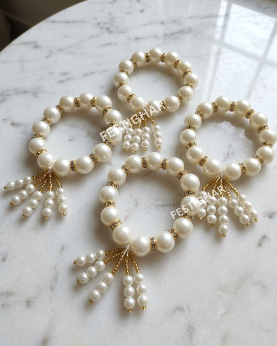 Pearl bracelet in white | Return gifts