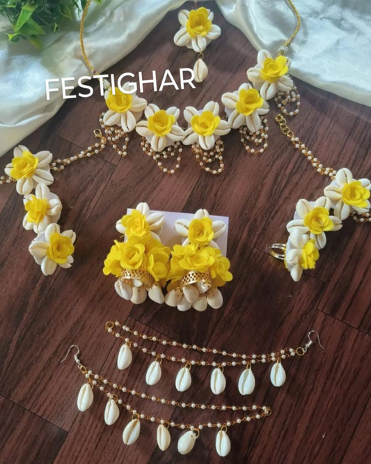 Flower Jewelry in white and yellow