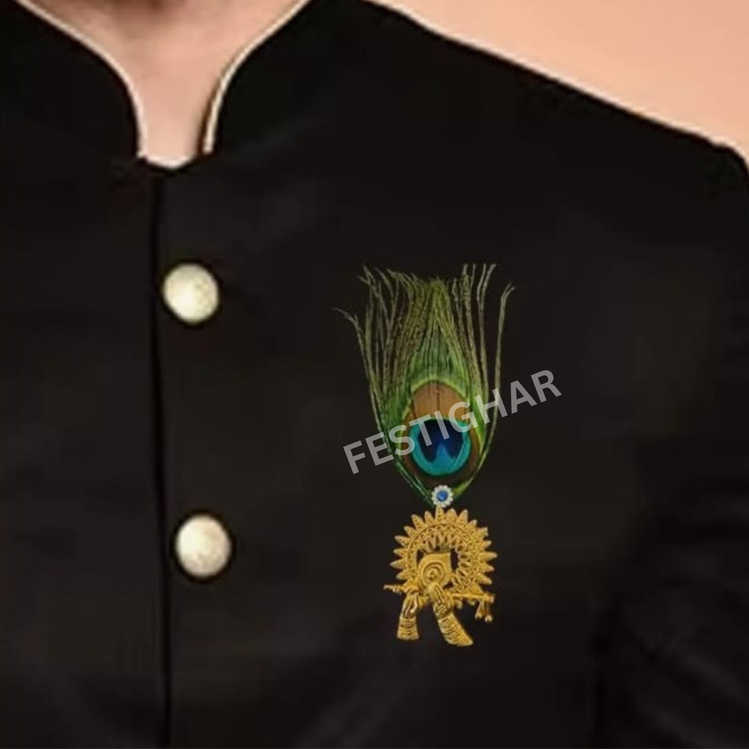 Radhe Krishna Brooch in golden colour