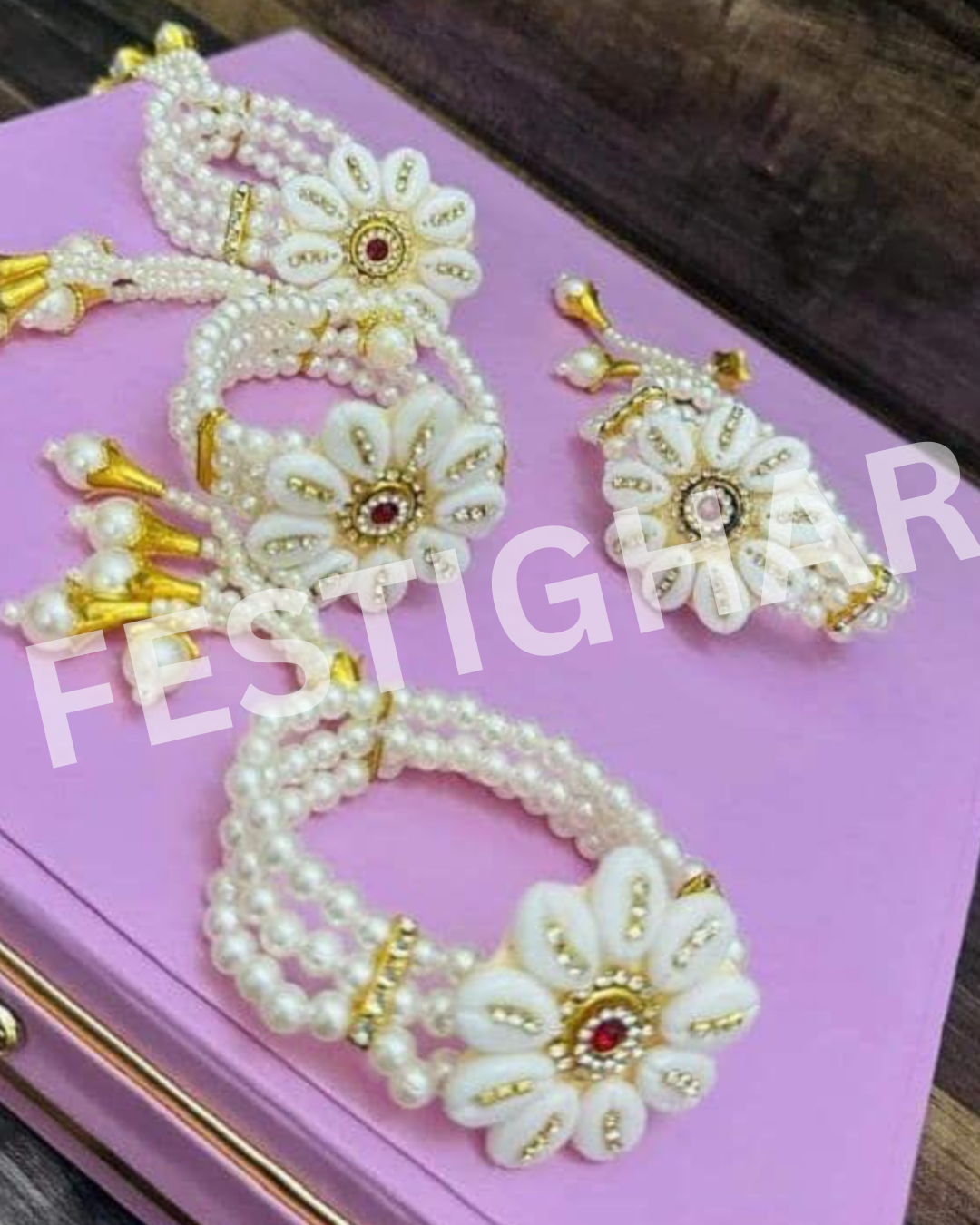 Bracelet in red and white